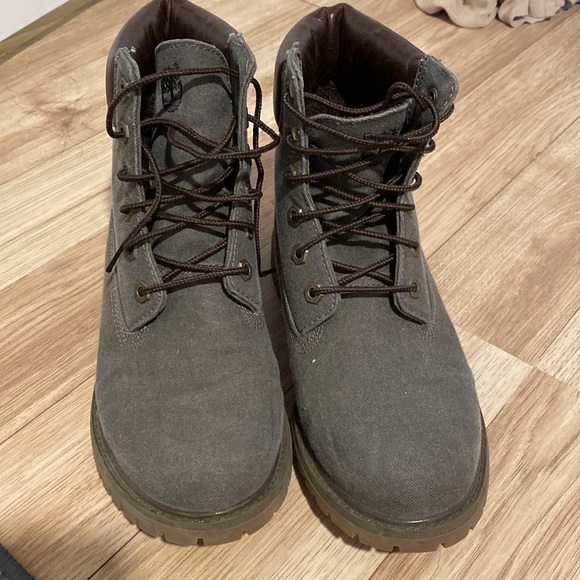 Timberlands - Picture 4 of 6